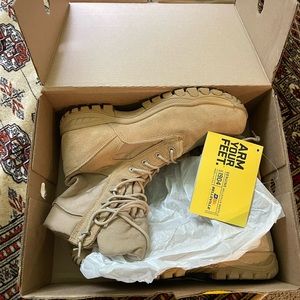 Men’s Belleville Tan Steel Toe Tactical Boot Size: 12W